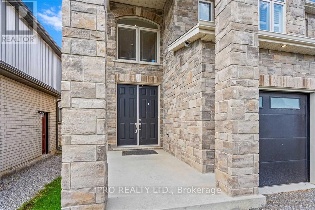 Property at 47 HOMESTEAD WAY image 3
