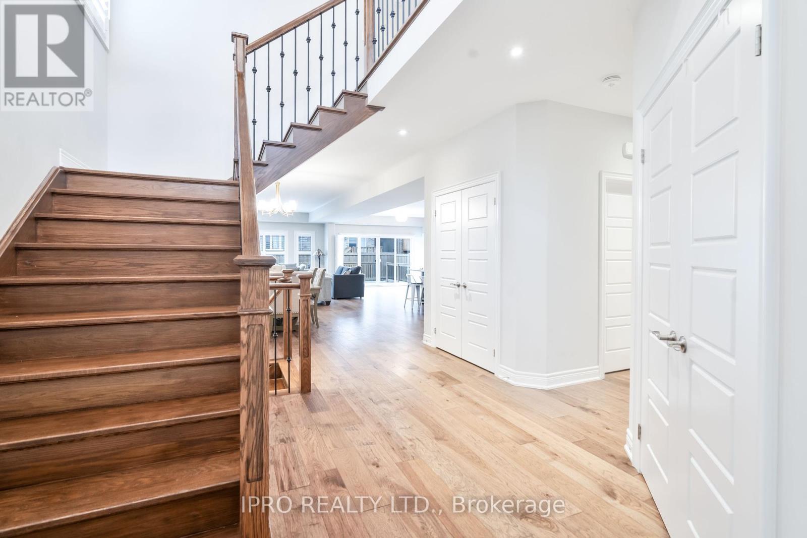 Property at 47 HOMESTEAD WAY image 4