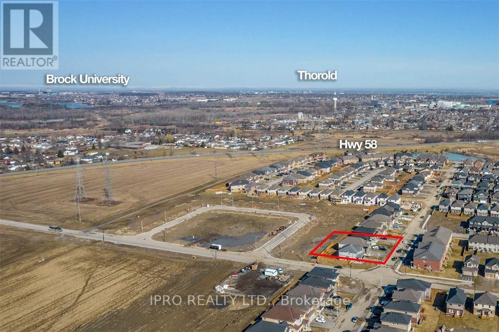 47 Homestead Way, Thorold, Ontario  L2V 0H1 - Photo 50 - X12091948