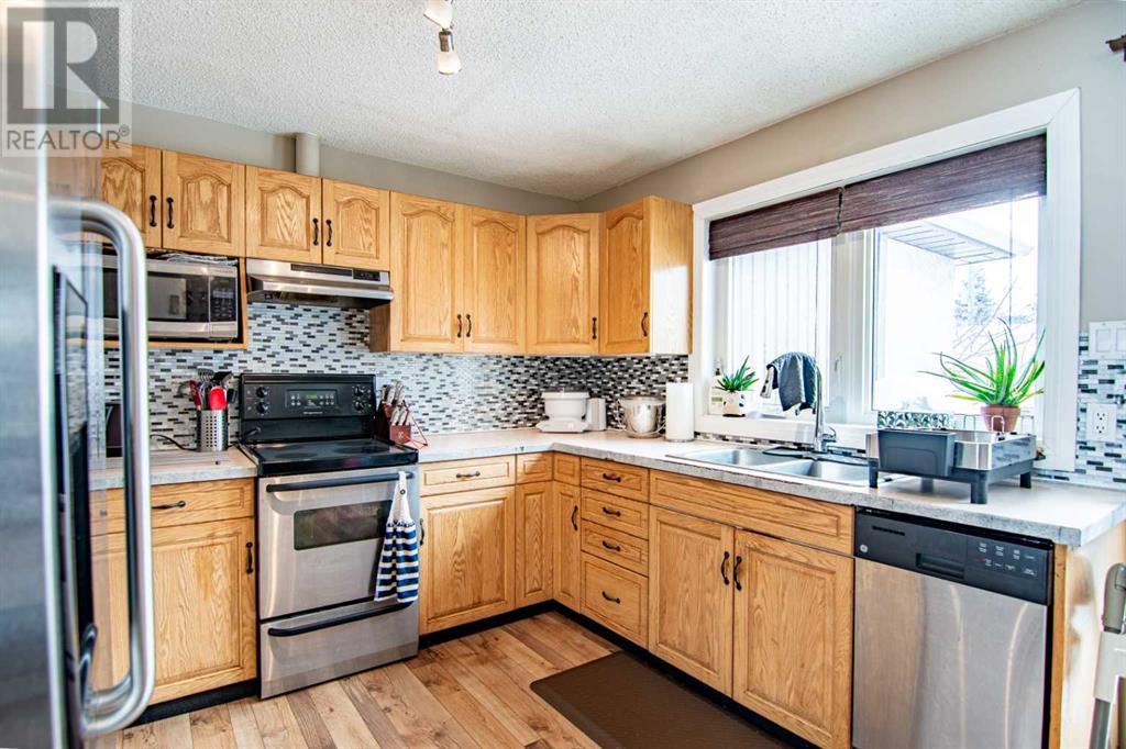 5609 48 Avenue, Ponoka, Alberta  T4J 1K2 - Photo 14 - A2206944
