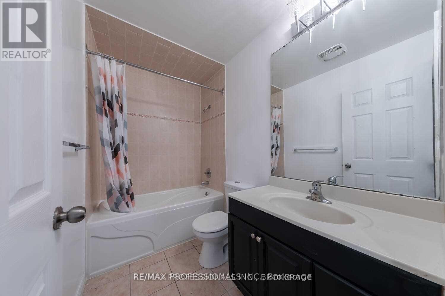 Upper - 4150 Sunflower Drive, Mississauga, Ontario  L5L 2L5 - Photo 30 - W12091975