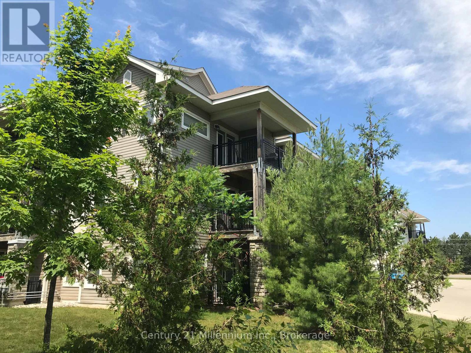301 - 2 Brandy Lane, Collingwood, Ontario  L9Y 0X4 - Photo 1 - S12092001