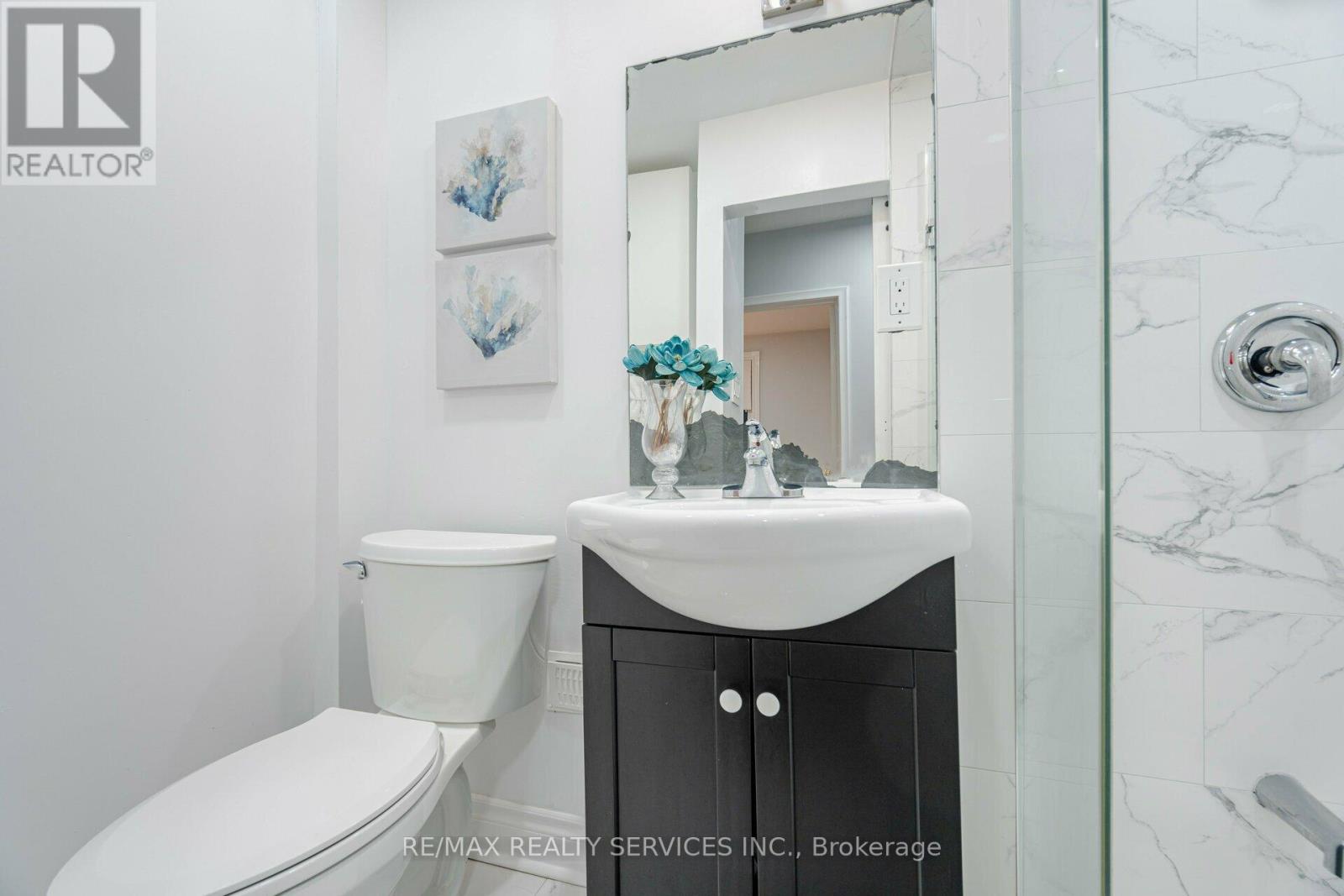 240 Taylor Mills Drive S, Richmond Hill, Ontario  L4C 2S6 - Photo 26 - N12092006