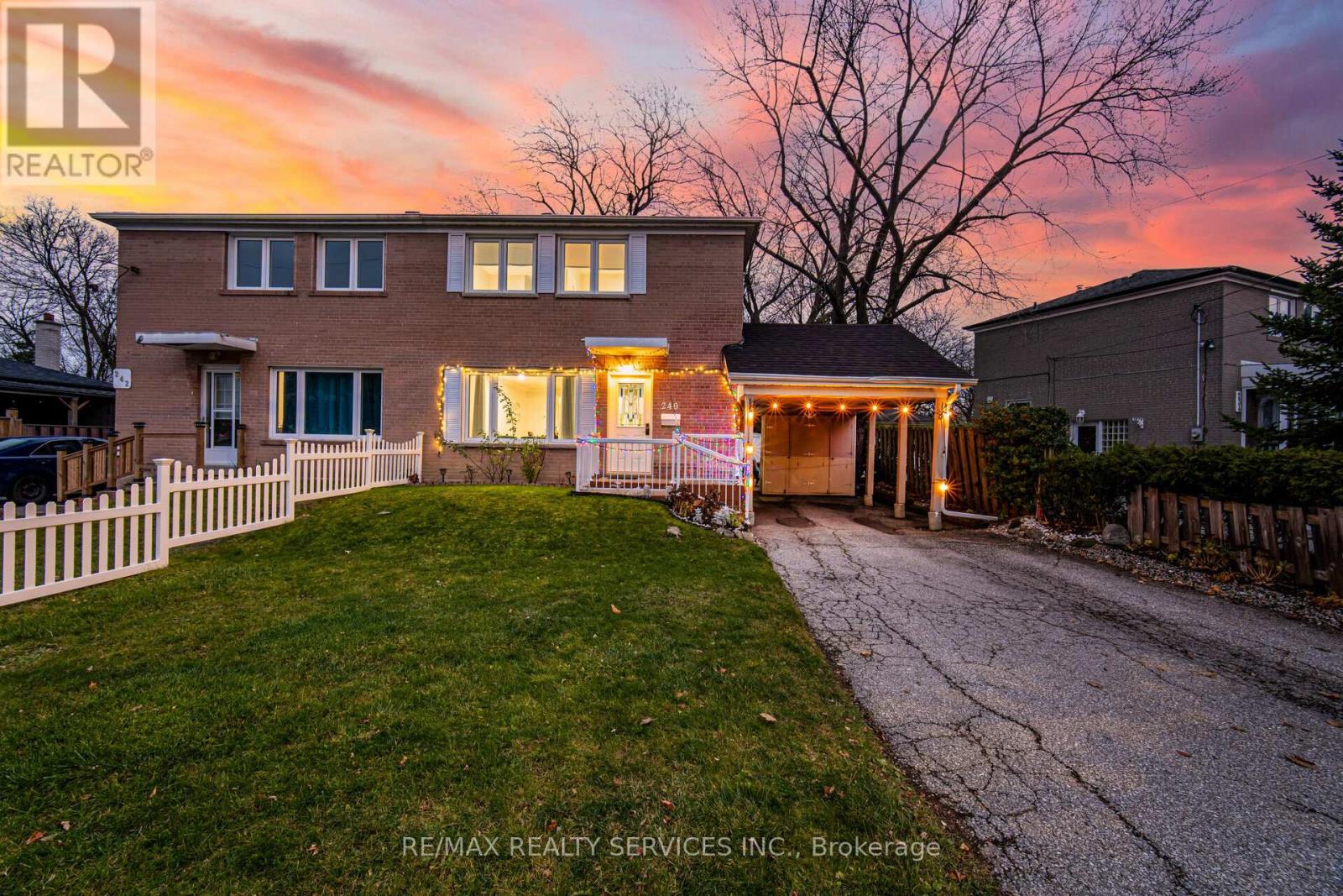 Property at 240 TAYLOR MILLS DRIVE S image 3