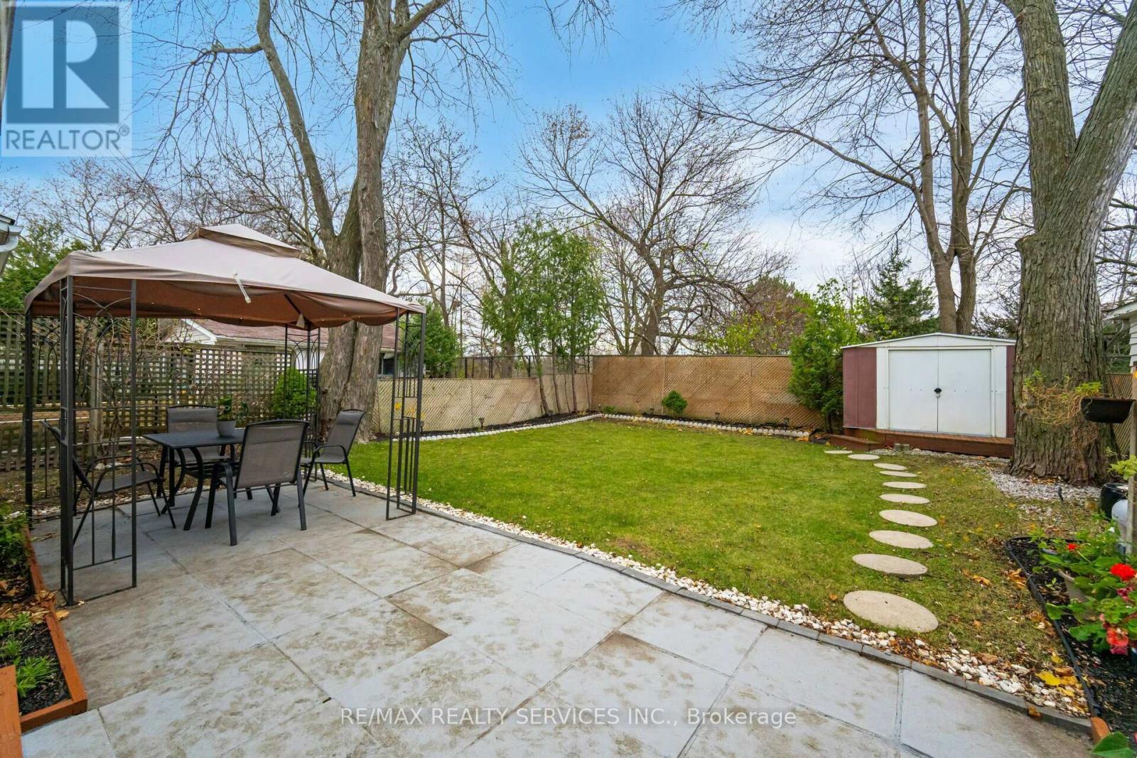 240 Taylor Mills Drive S, Richmond Hill, Ontario  L4C 2S6 - Photo 38 - N12092006