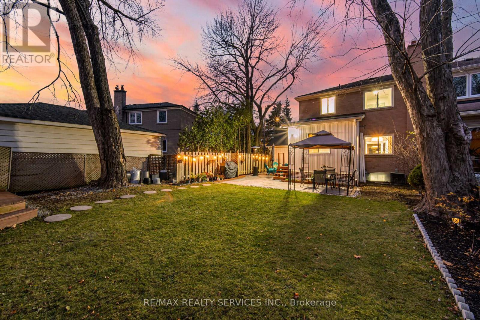 240 Taylor Mills Drive S, Richmond Hill, Ontario  L4C 2S6 - Photo 42 - N12092006