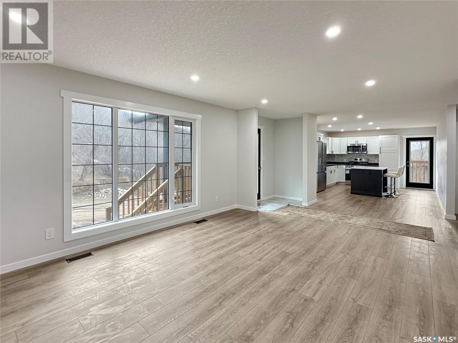 Property at 87 Jackson STREET image 2