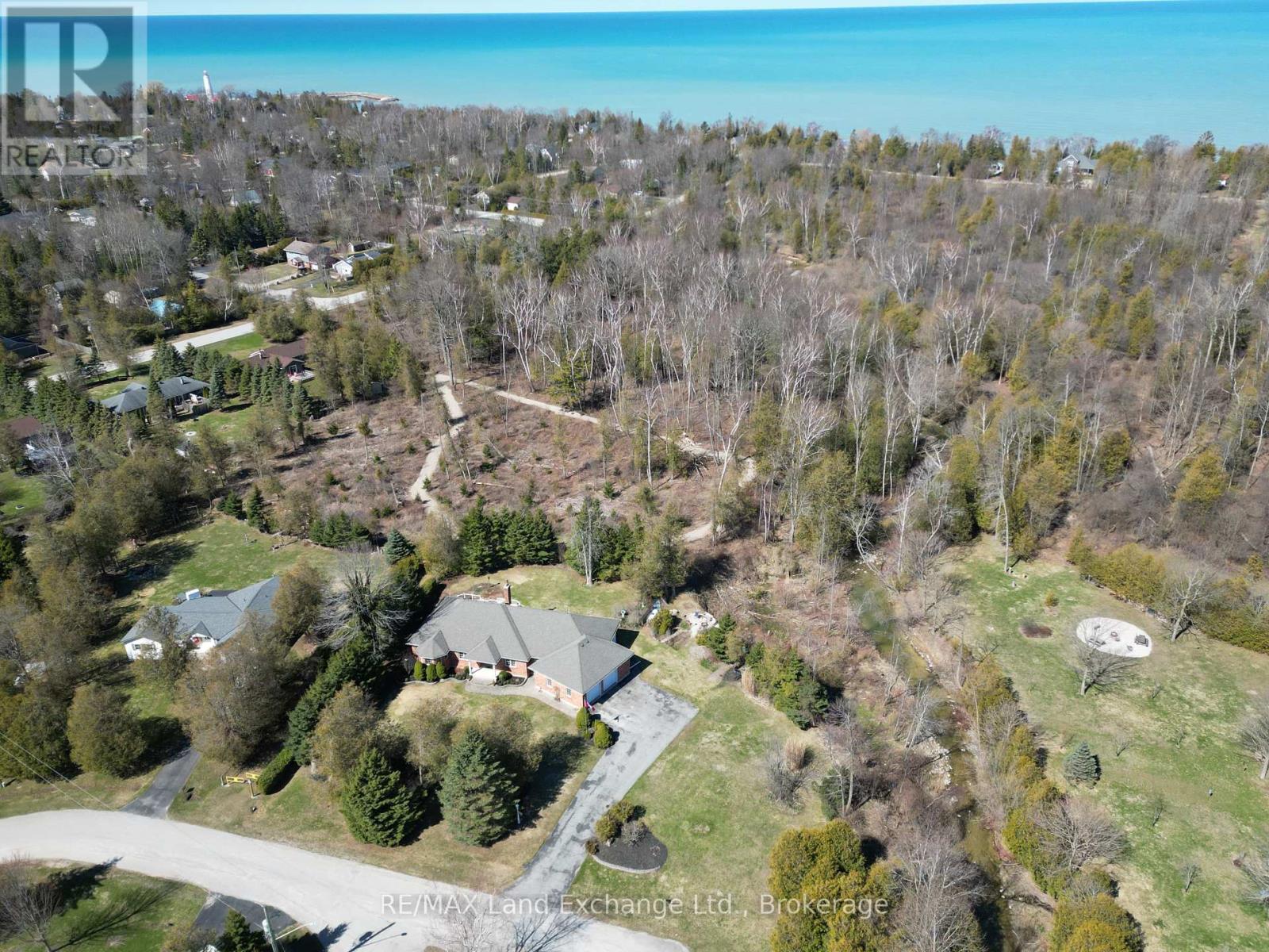 115 Deerhurst Drive, Huron-Kinloss, Ontario  N2Z 2X3 - Photo 40 - X12091070