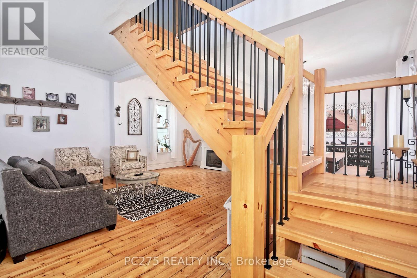Property at 971 ELIAS STREET image 3
