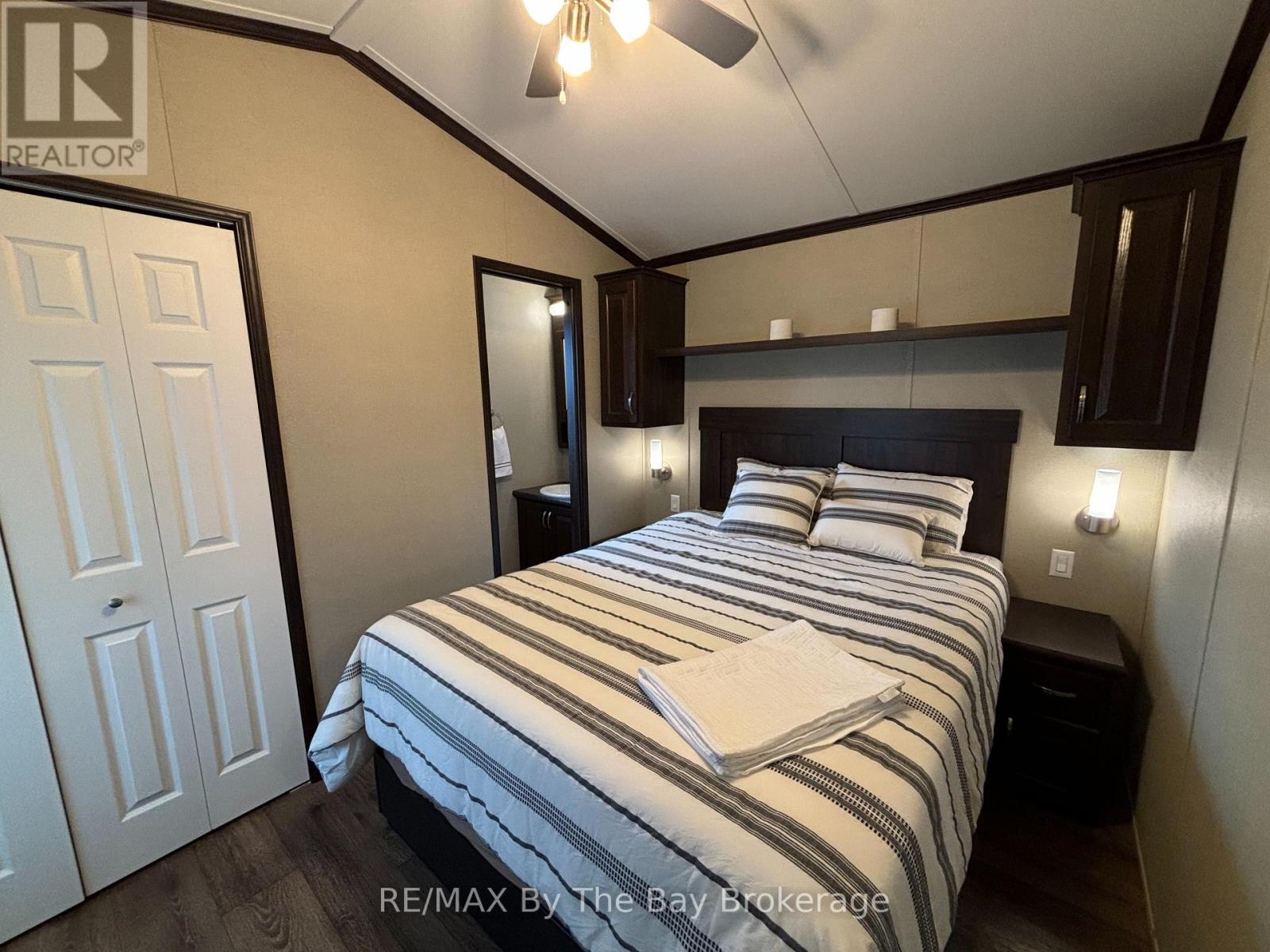 15 Chippewa Trail, Wasaga Beach, Ontario  L9Z 1X7 - Photo 23 - S12092025