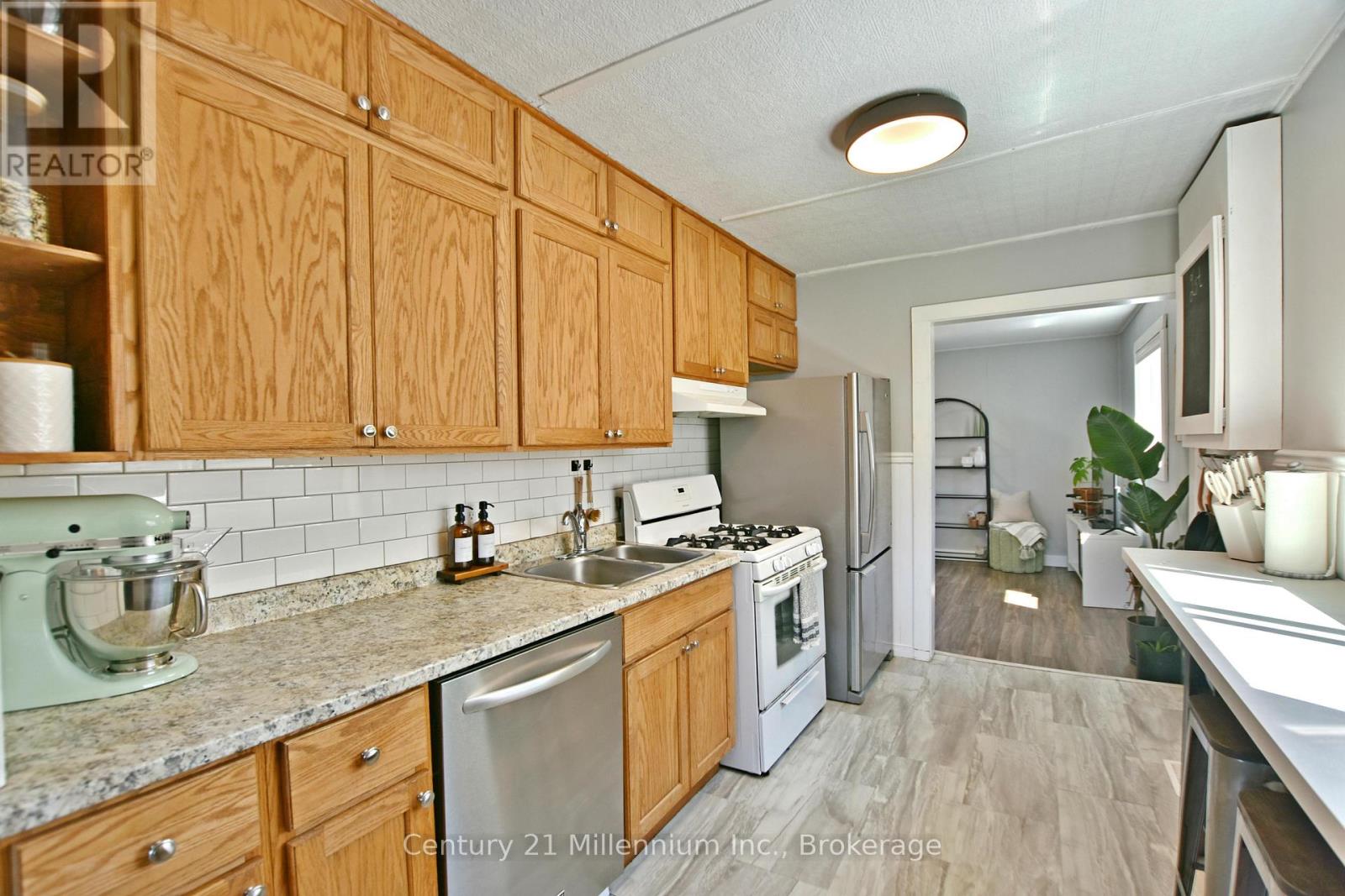 453 Birch Street, Collingwood, Ontario  L9Y 2W4 - Photo 14 - S12092027