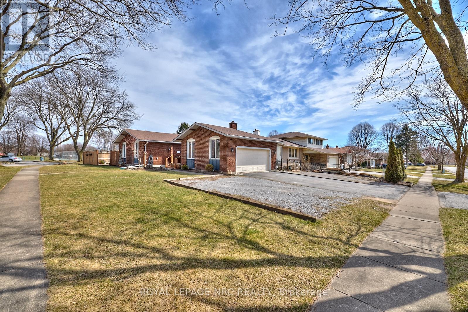 6796 Stokes Street, Niagara Falls (Dorchester), Ontario  L2G 2H1 - Photo 40 - X12046953