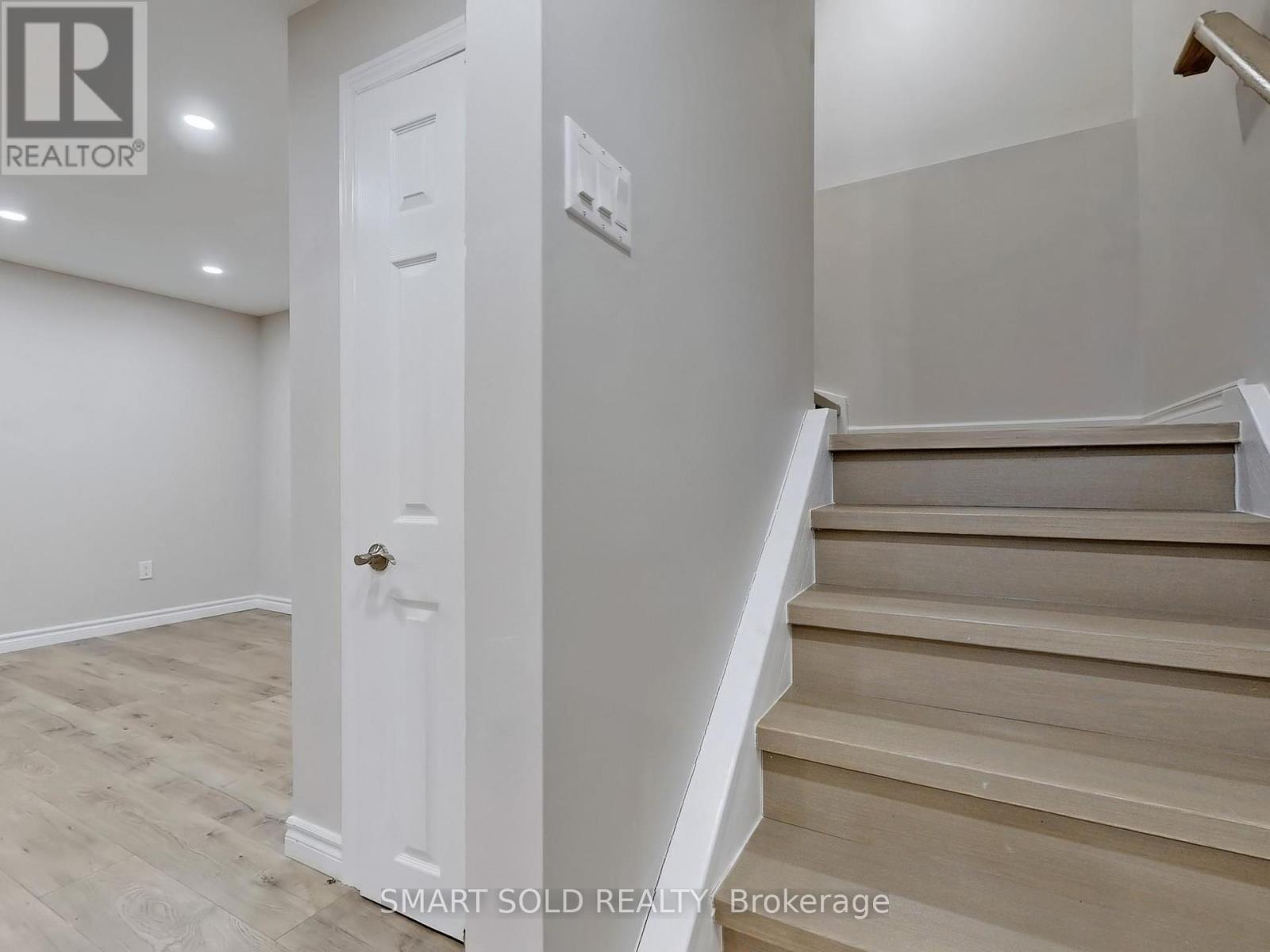 4039 Farrier Court, Mississauga (Erin Mills), Ontario  L5L 2Y4 - Photo 28 - W12092038