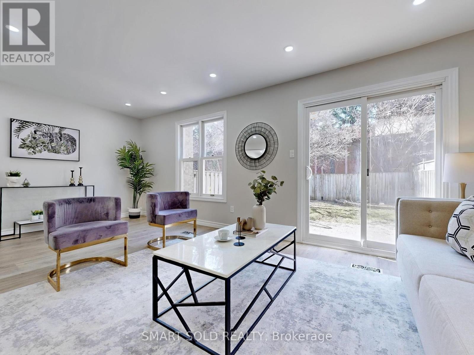 4039 Farrier Court, Mississauga (Erin Mills), Ontario  L5L 2Y4 - Photo 7 - W12092038