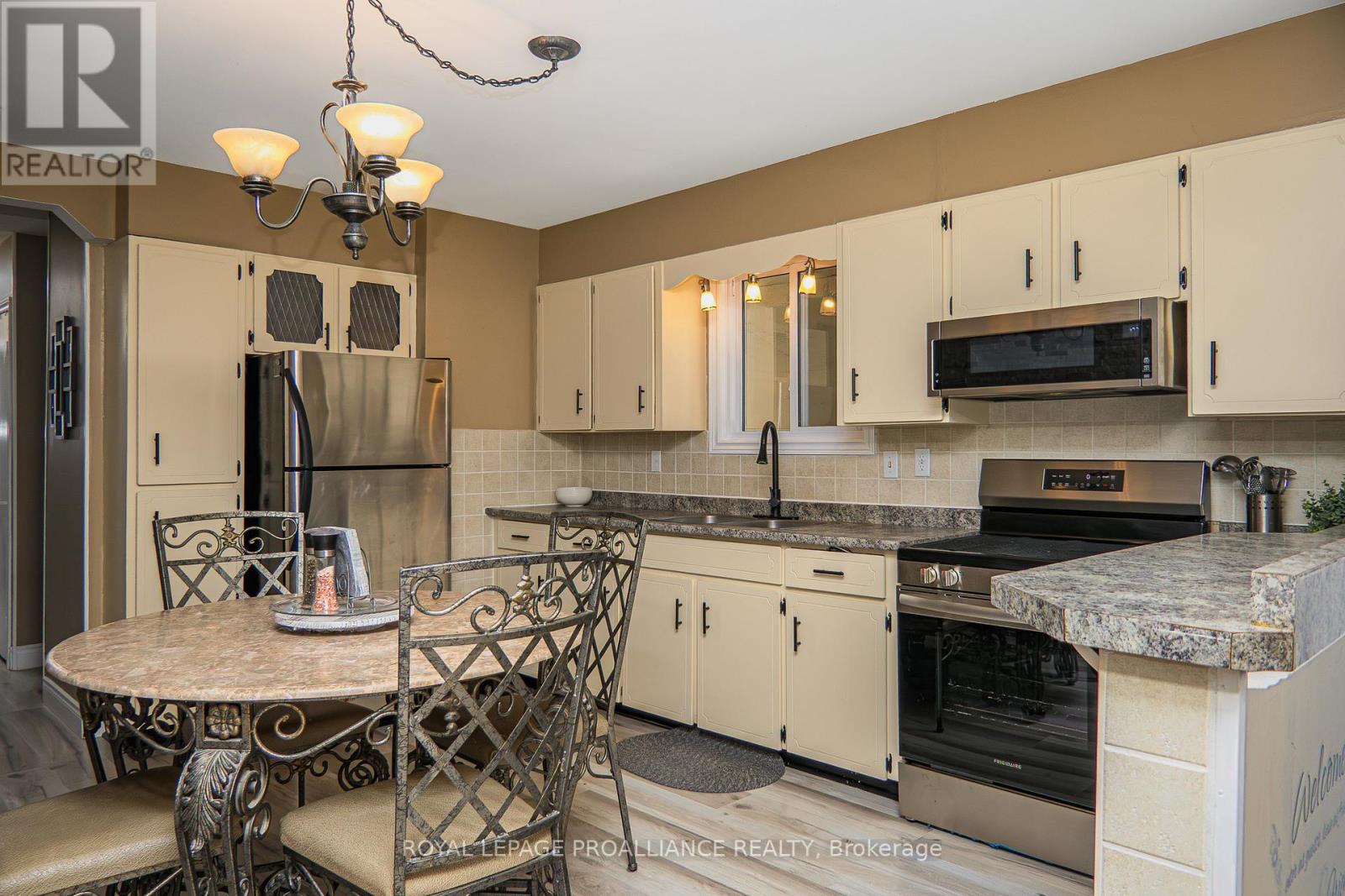 209 Ontario Street, Brighton, Ontario K0K 1H0 - Photo 18 - X12092082