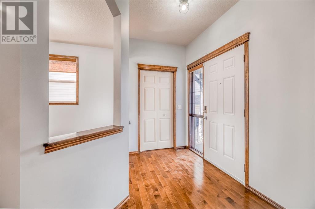 Property at 76 Pantego Rise NW image 2