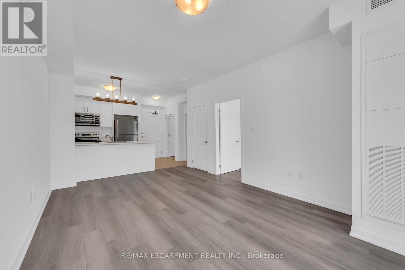331 - 460 Dundas Street E, Hamilton, Ontario  L9B 2A5 - Photo 20 - X12089071