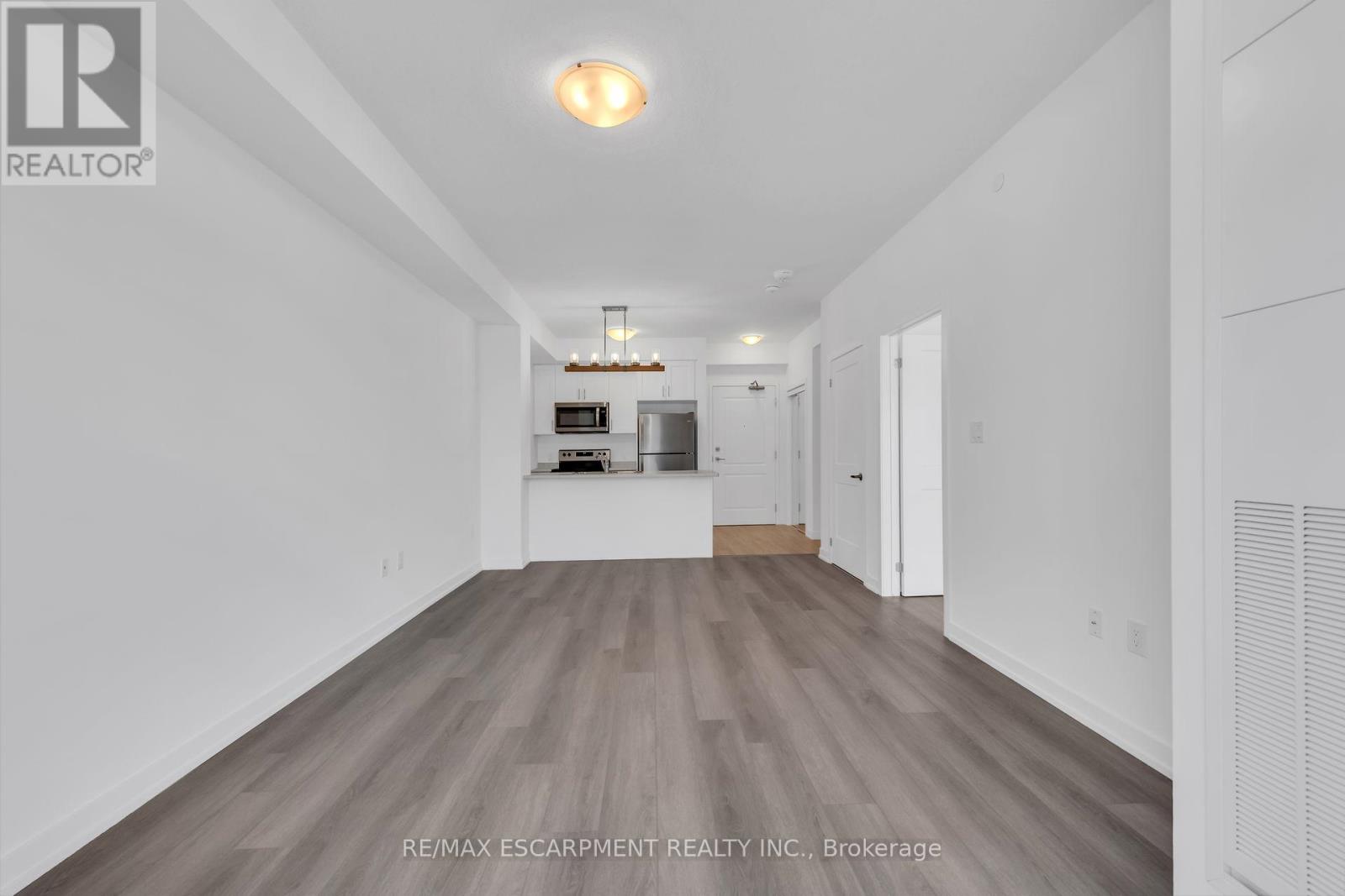 331 - 460 Dundas Street E, Hamilton, Ontario  L9B 2A5 - Photo 19 - X12089071