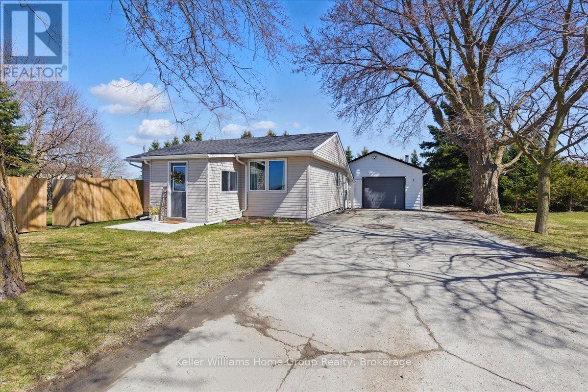 7637 Wellington 7 Road, Mapleton, Ontario  N0B 1A0 - Photo 3 - X12092054