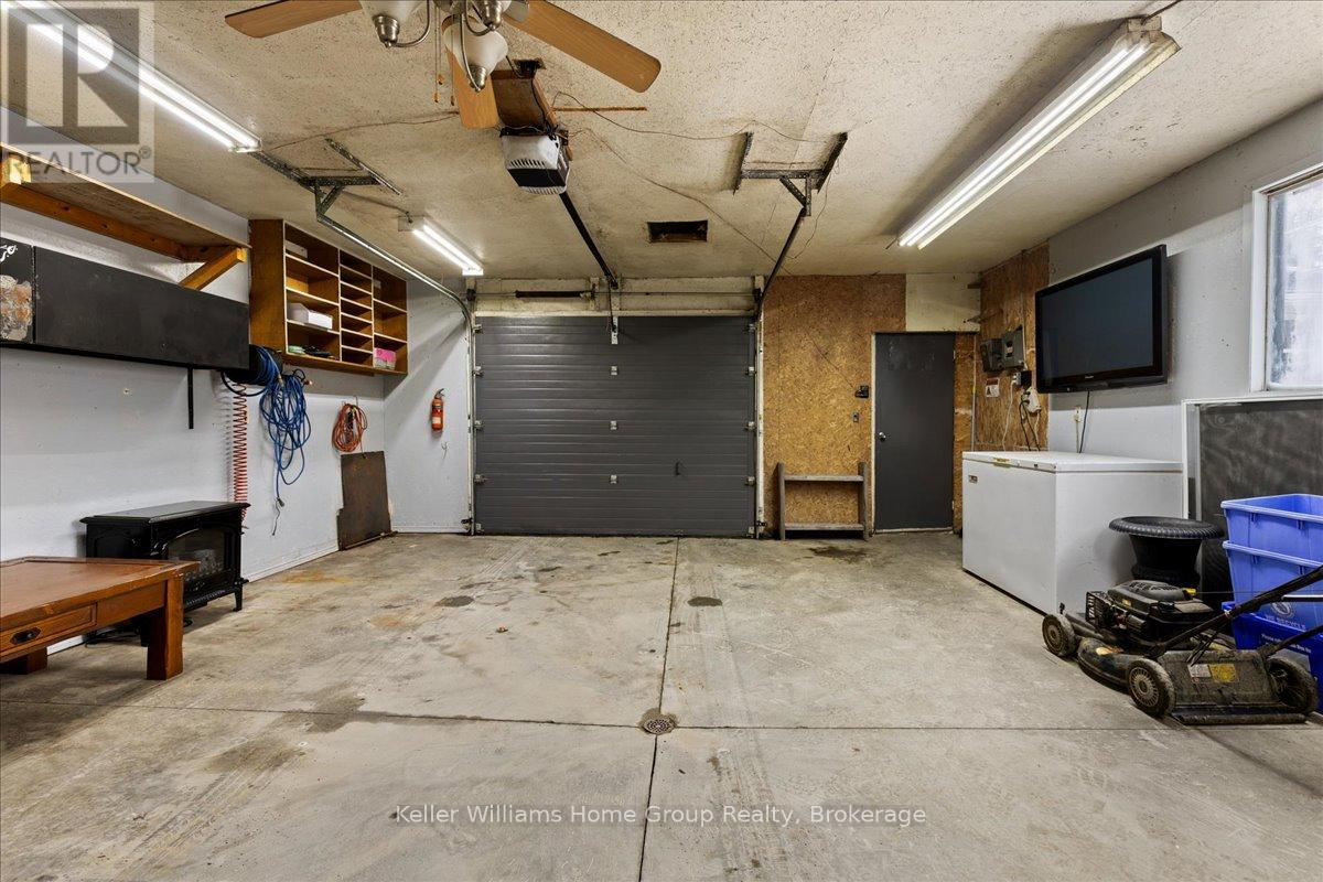 7637 Wellington 7 Road, Mapleton, Ontario  N0B 1A0 - Photo 30 - X12092054