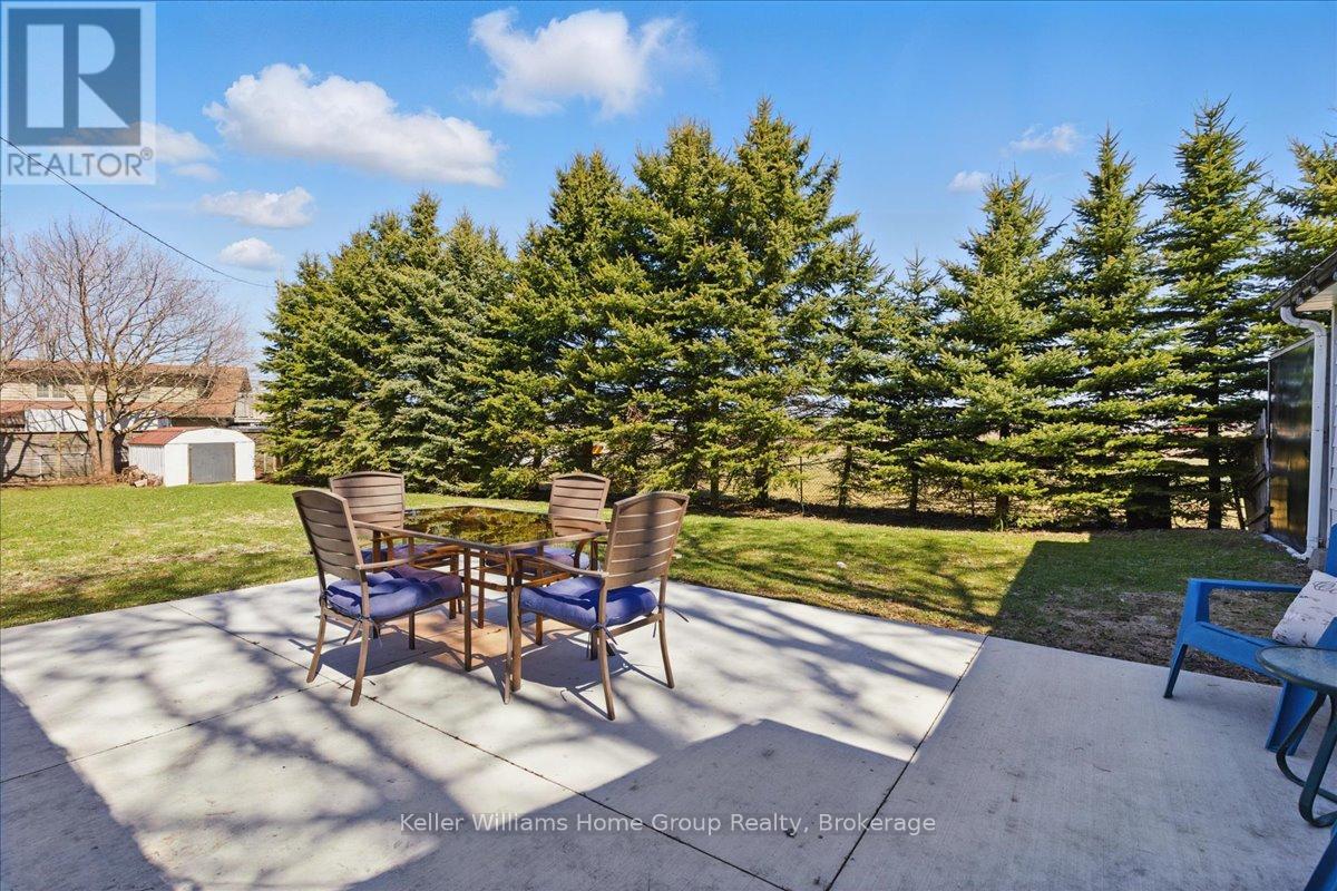 7637 Wellington 7 Road, Mapleton, Ontario  N0B 1A0 - Photo 32 - X12092054