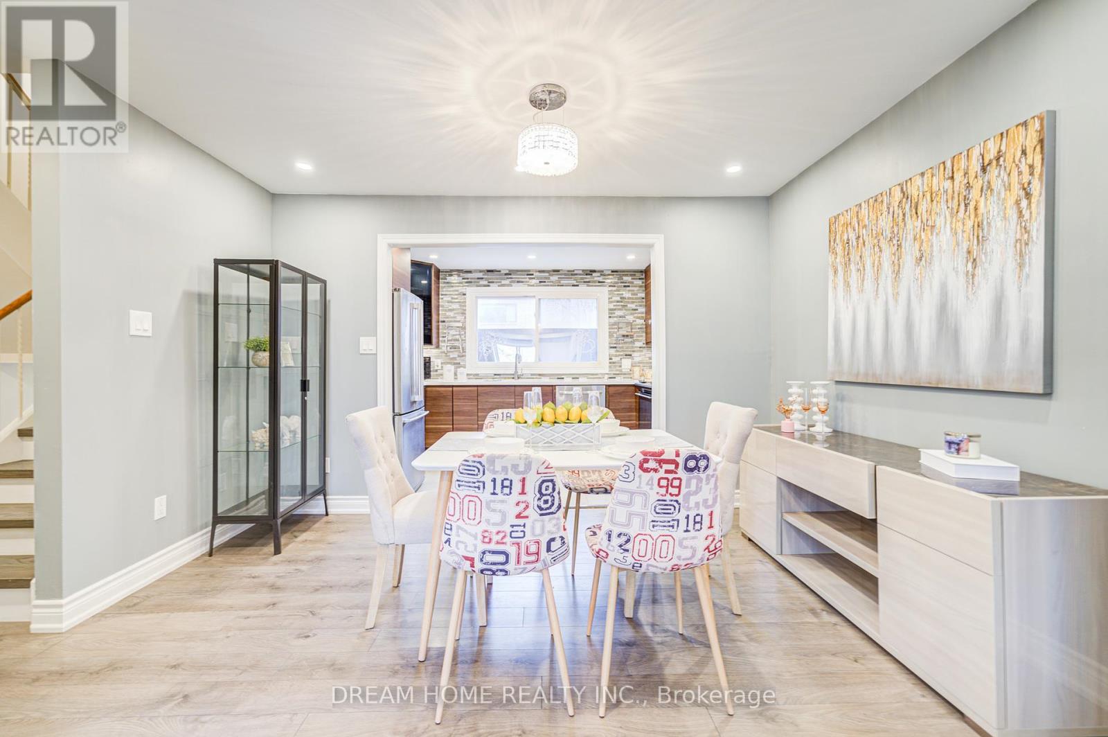 Property at 24 SONG MEADOWAY image 5