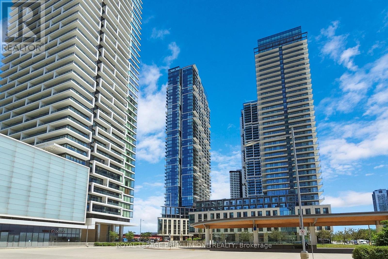 1810 - 1000 Portage Parkway, Vaughan, Ontario  L4K 0L1 - Photo 3 - N12092062