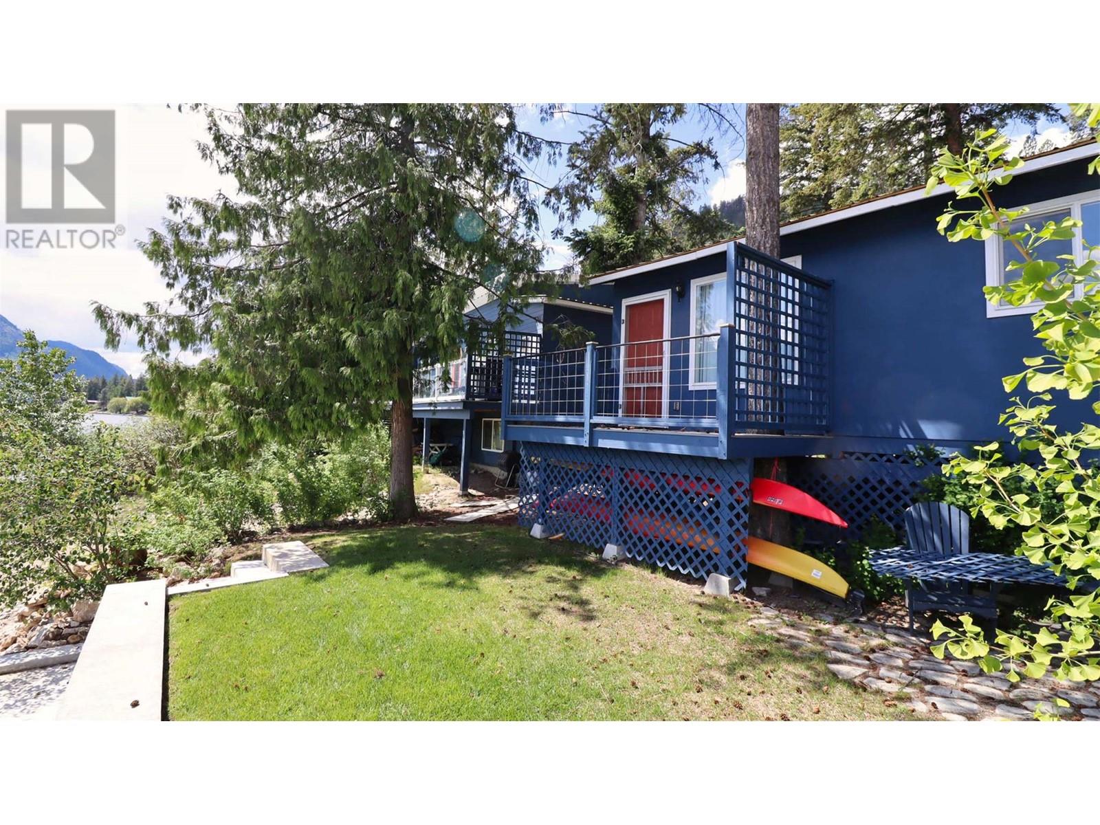 1065 Little Shuswap Lake Road, Chase, British Columbia  V0E 1M2 - Photo 40 - 10344192