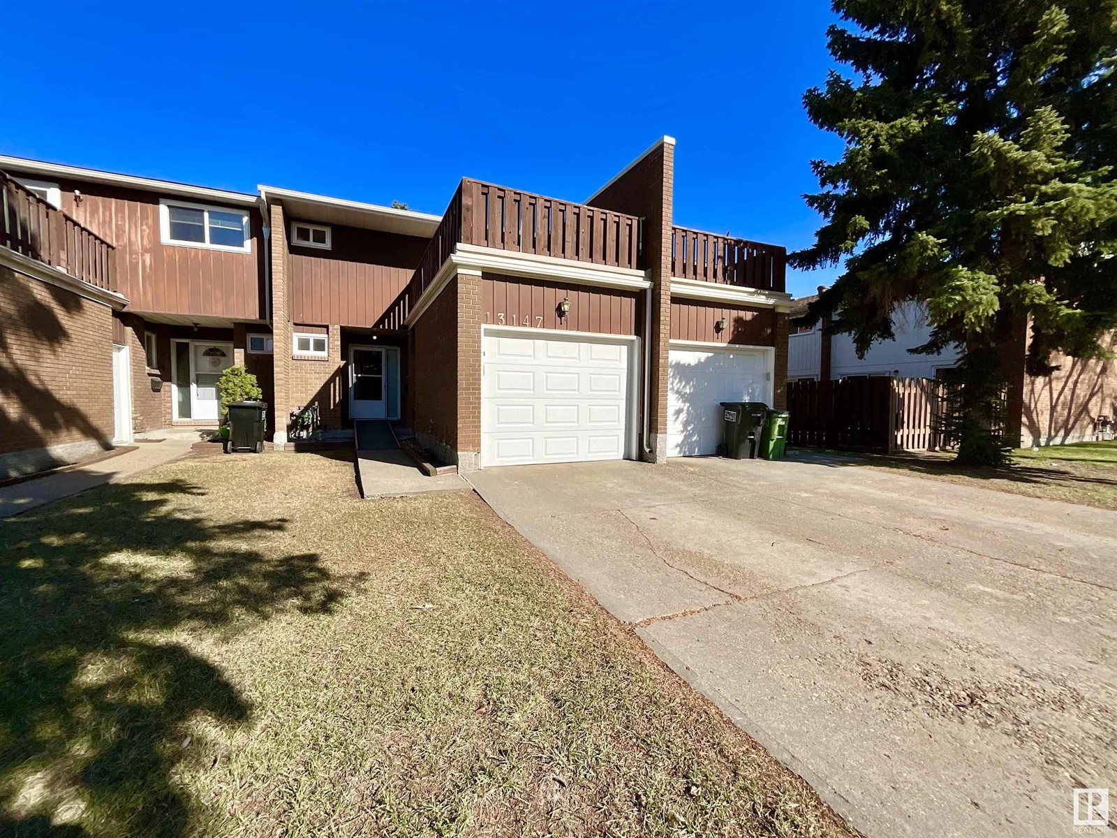 Property at 13147 34 ST NW image 1