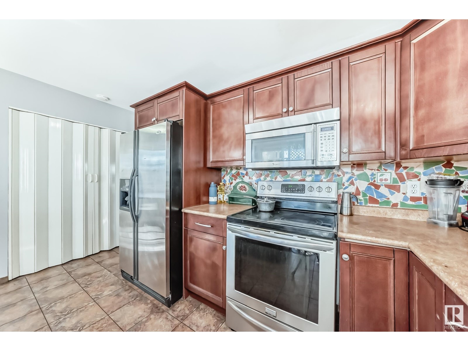 Property at 9517 190 street NW NW image 5