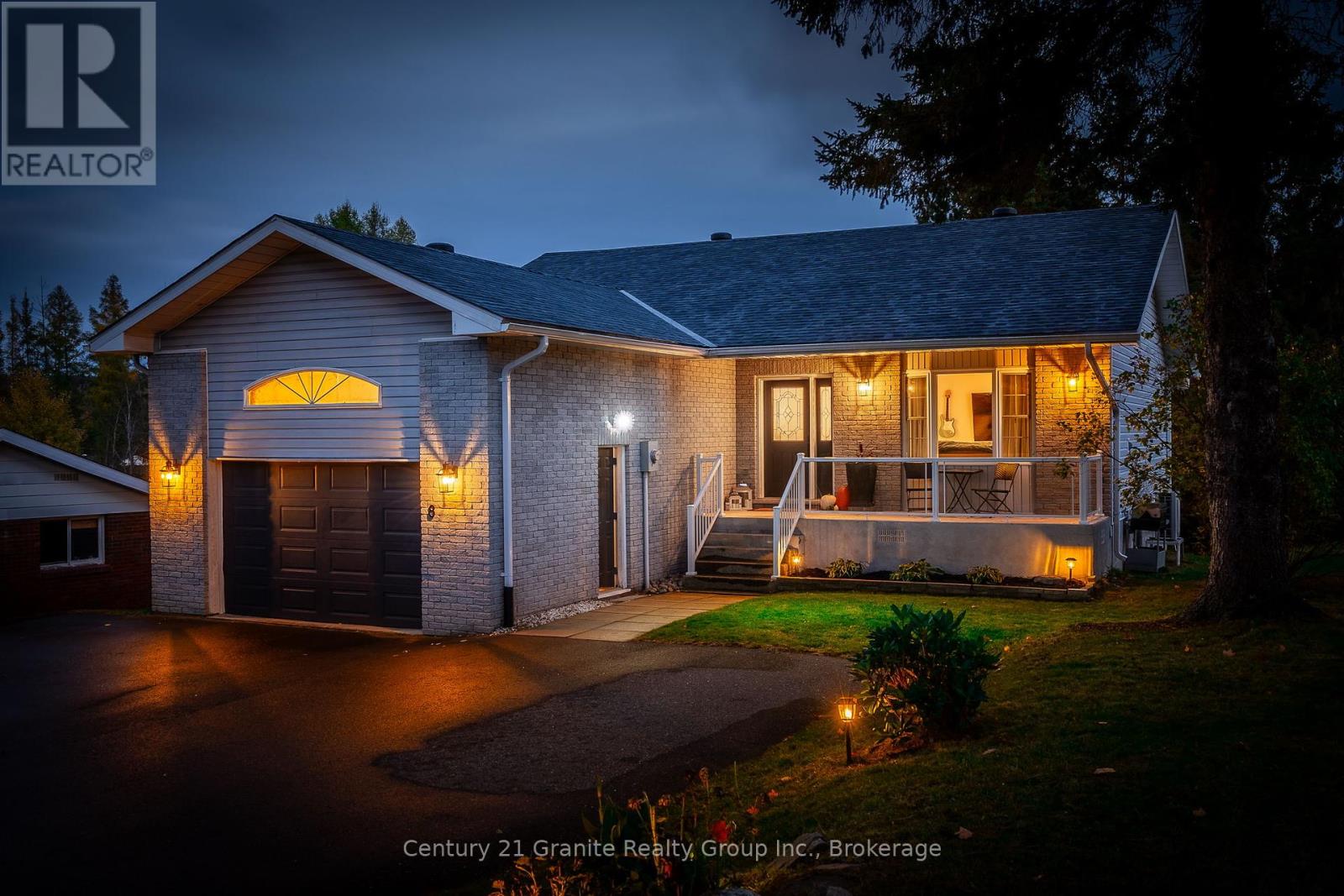 8 Mckay Street, Minden Hills, Ontario  K0M 2K0 - Photo 48 - X12089188