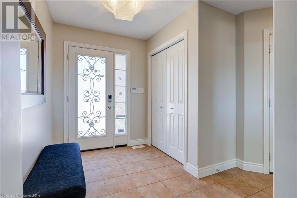 Property at 141 KEMP Crescent image 3