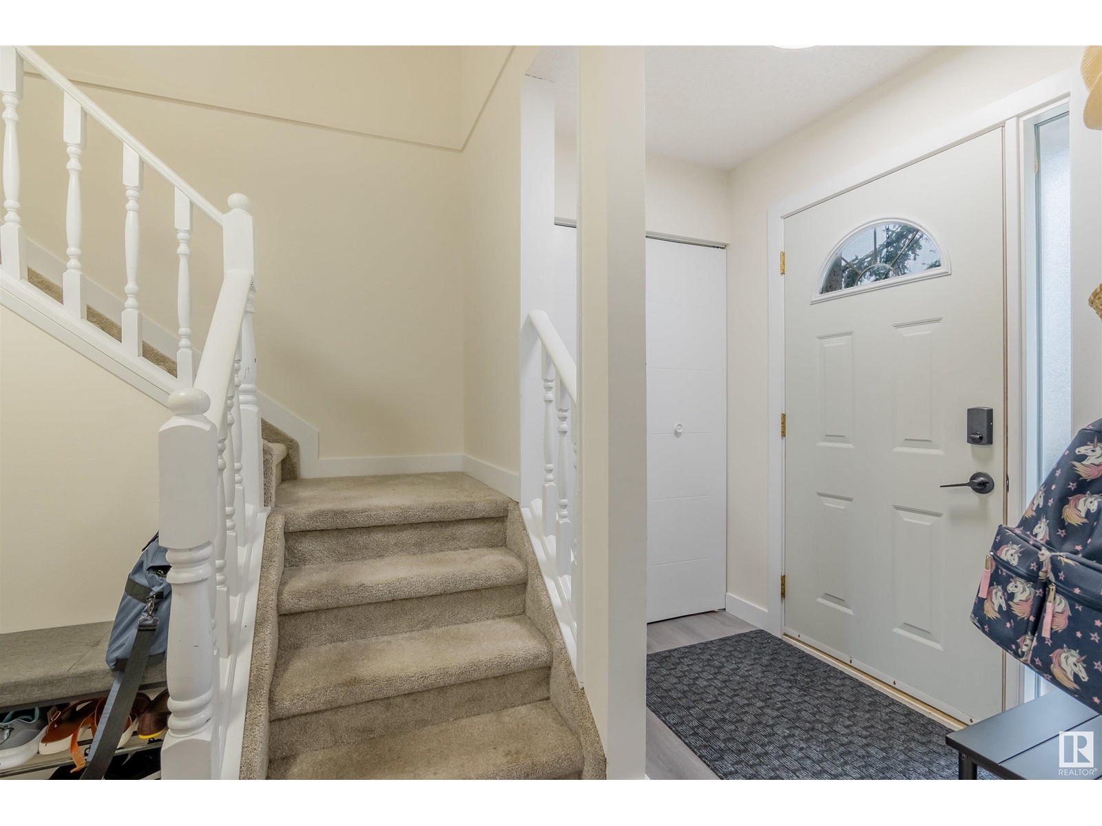 Property at 1710 37 ST NW image 3