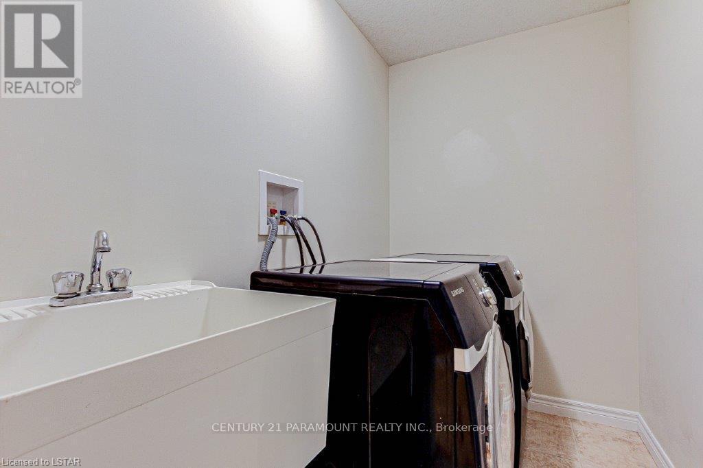 2020 Denview Avenue, London North, Ontario  N6G 0G3 - Photo 14 - X12092113
