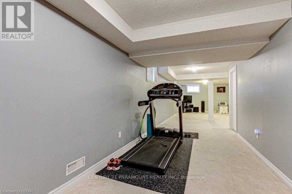 2020 Denview Avenue, London North, Ontario  N6G 0G3 - Photo 15 - X12092113