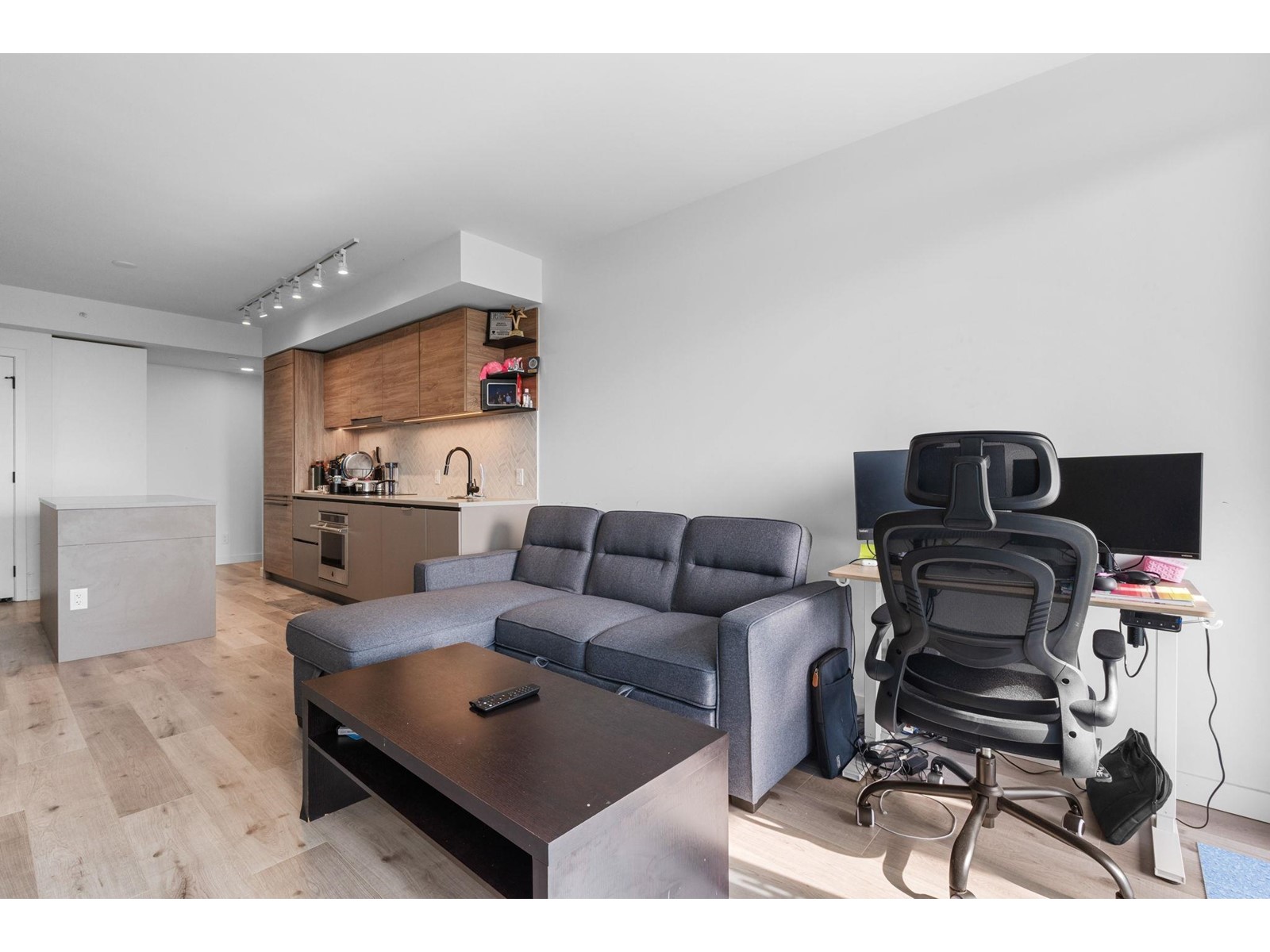 3012 10448 University Drive, Surrey, British Columbia  V3T 0S7 - Photo 7 - R2991392