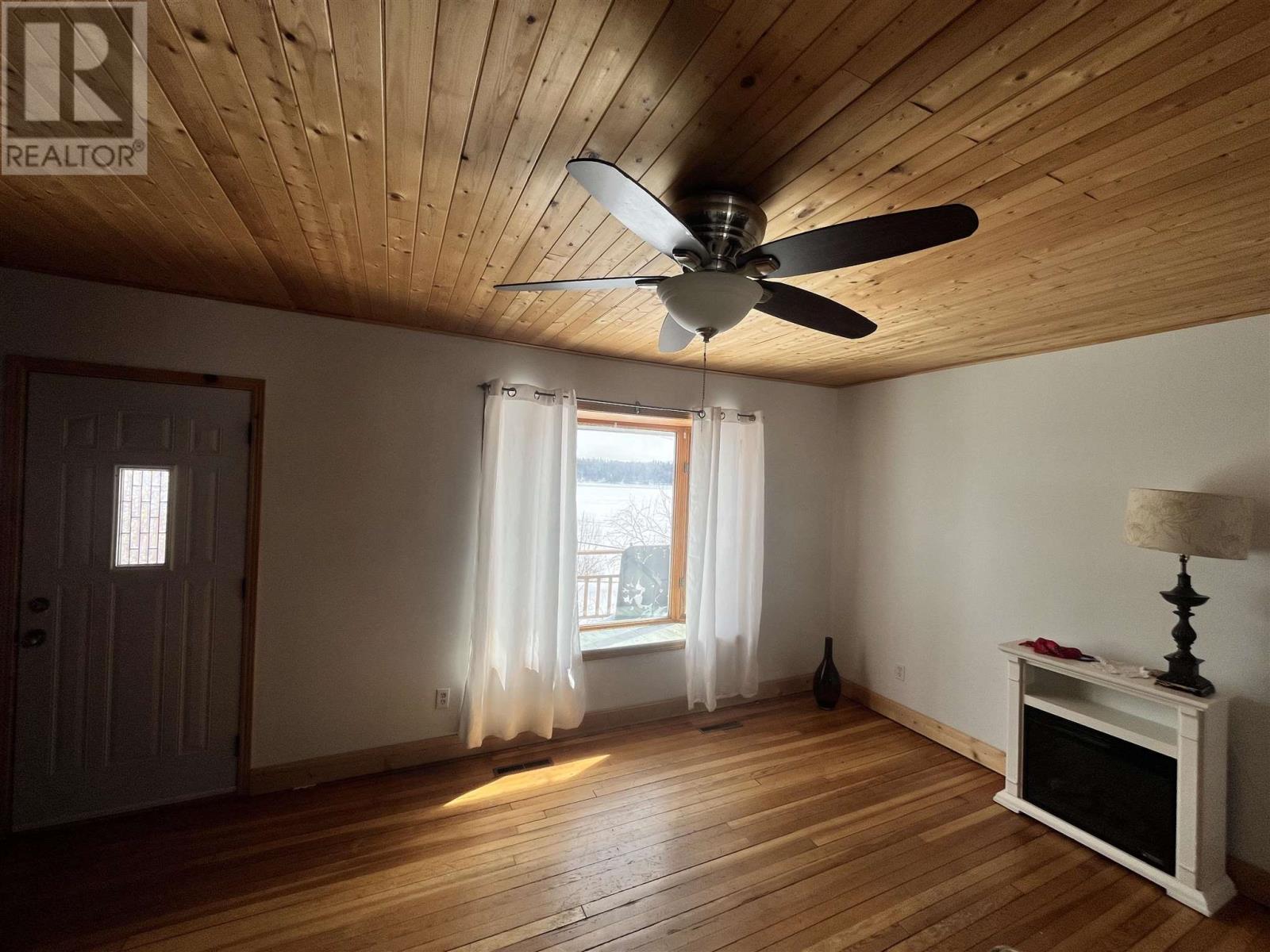 2 Shaft Street, Mckenzie Island, Ontario  P0V 2B0 - Photo 2 - TB250445