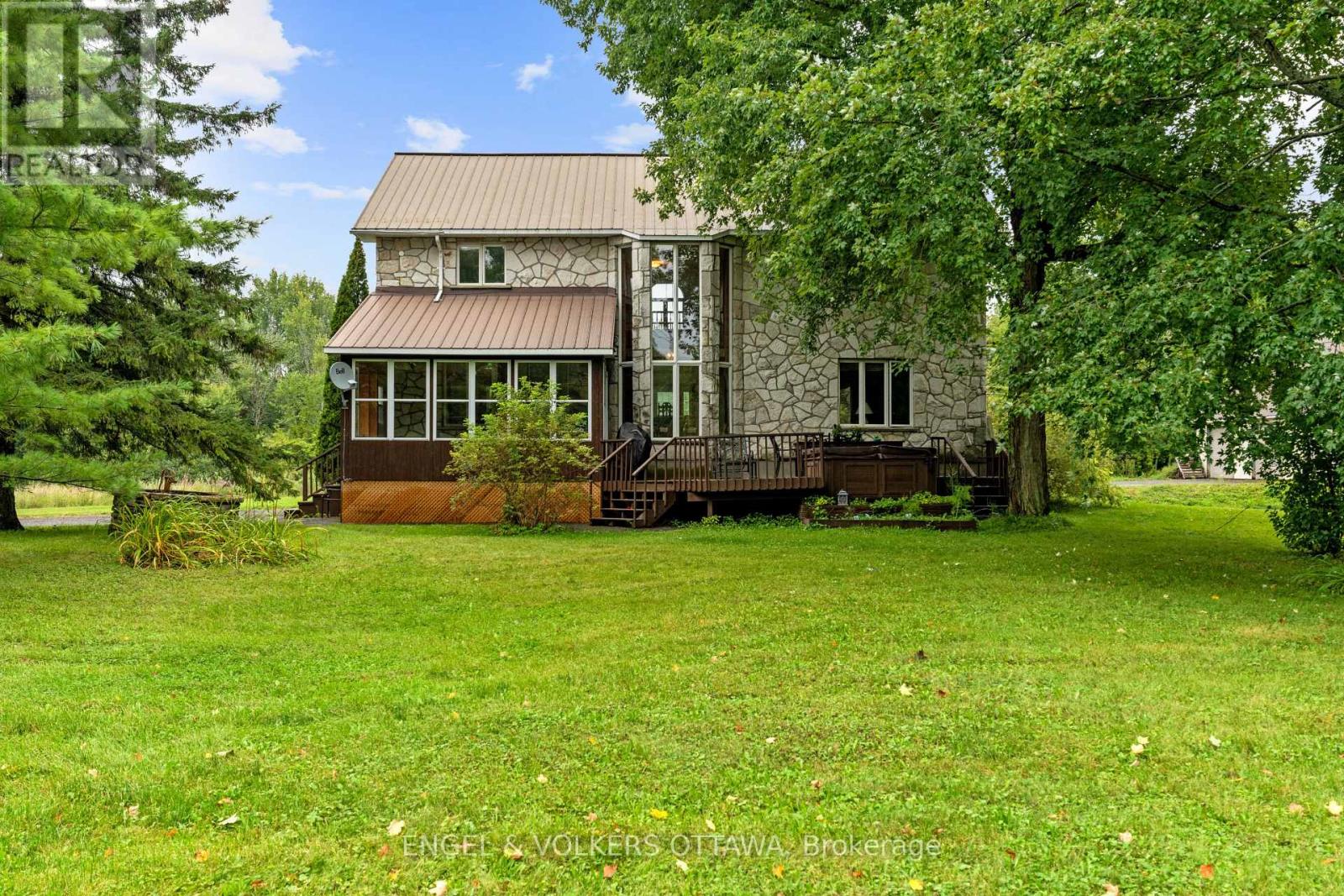 2062 Greys Creek Road, Ottawa, Ontario  K4P 1H7 - Photo 37 - X12092174