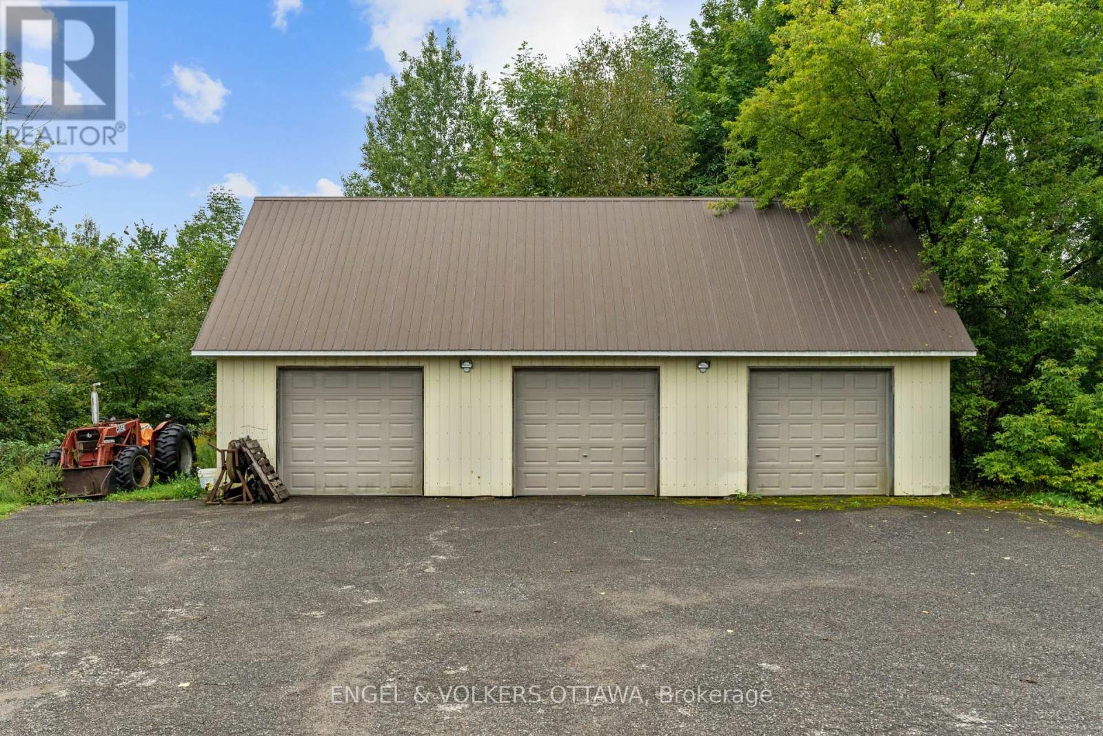 2062 Greys Creek Road, Ottawa, Ontario  K4P 1H7 - Photo 42 - X12092174