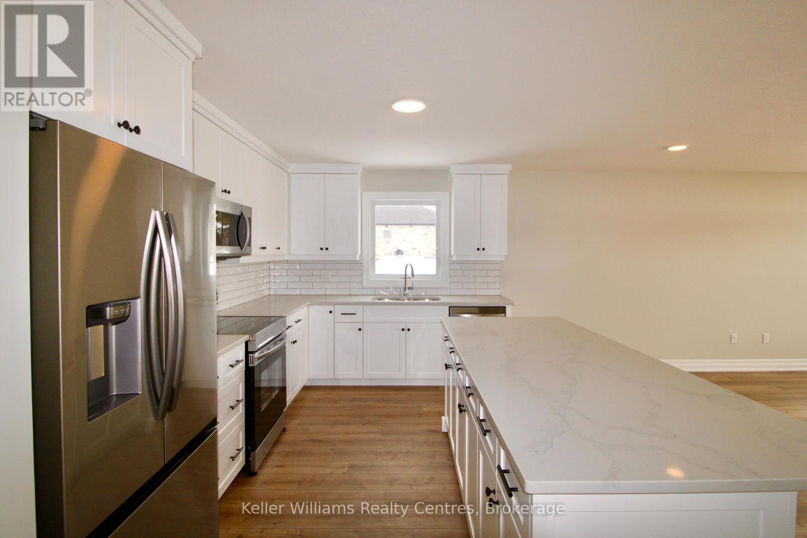 431 Park Street W, West Grey, Ontario  N0G 1R0 - Photo 6 - X12068910