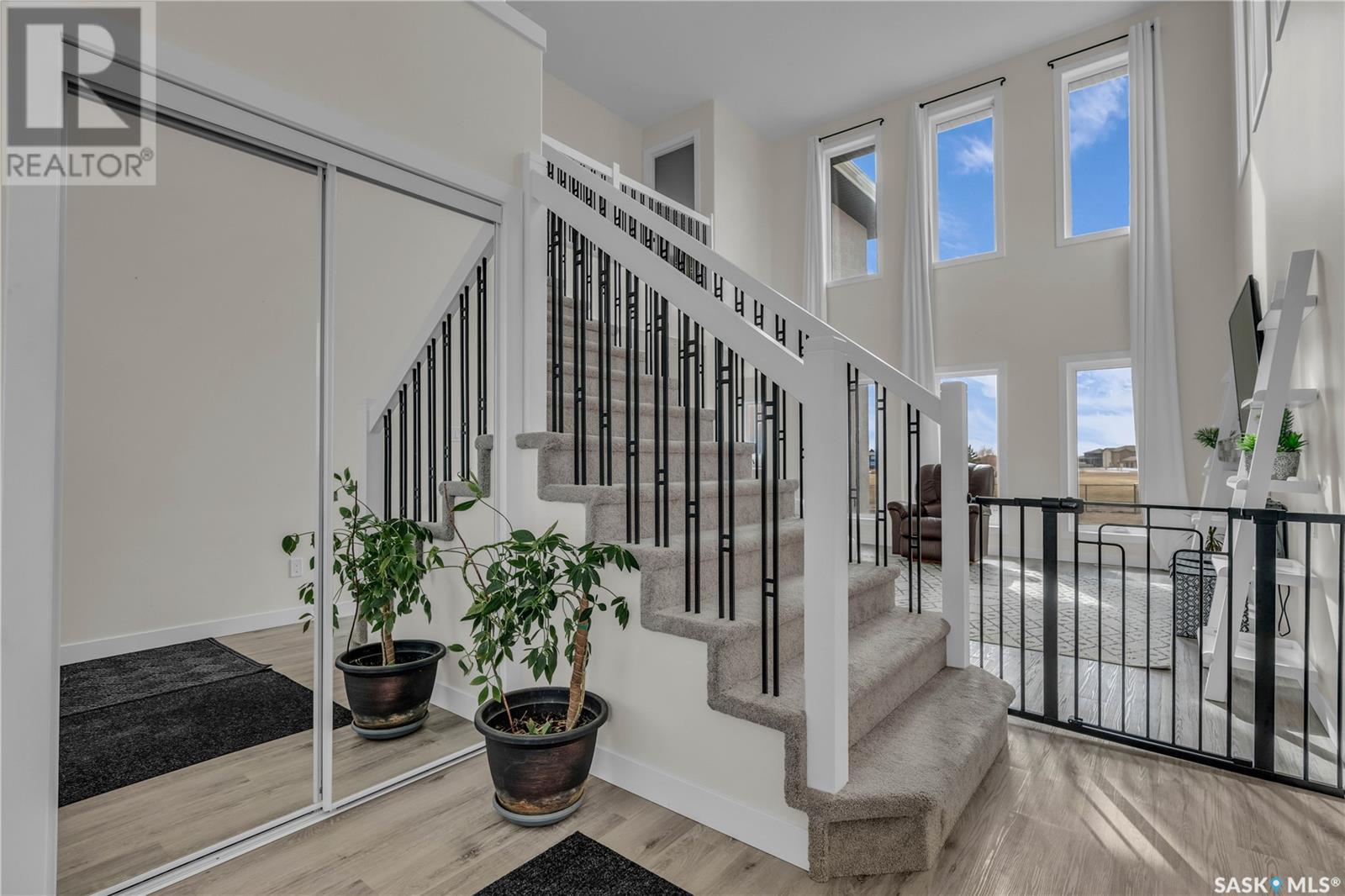 Property at 372 Emerald Park ROAD image 3