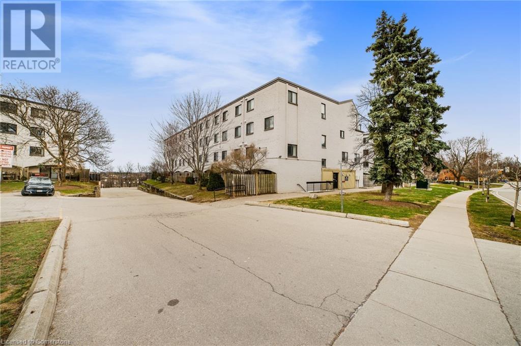 Property at 1016 FALGARWOOD Drive Unit# 47 image 3