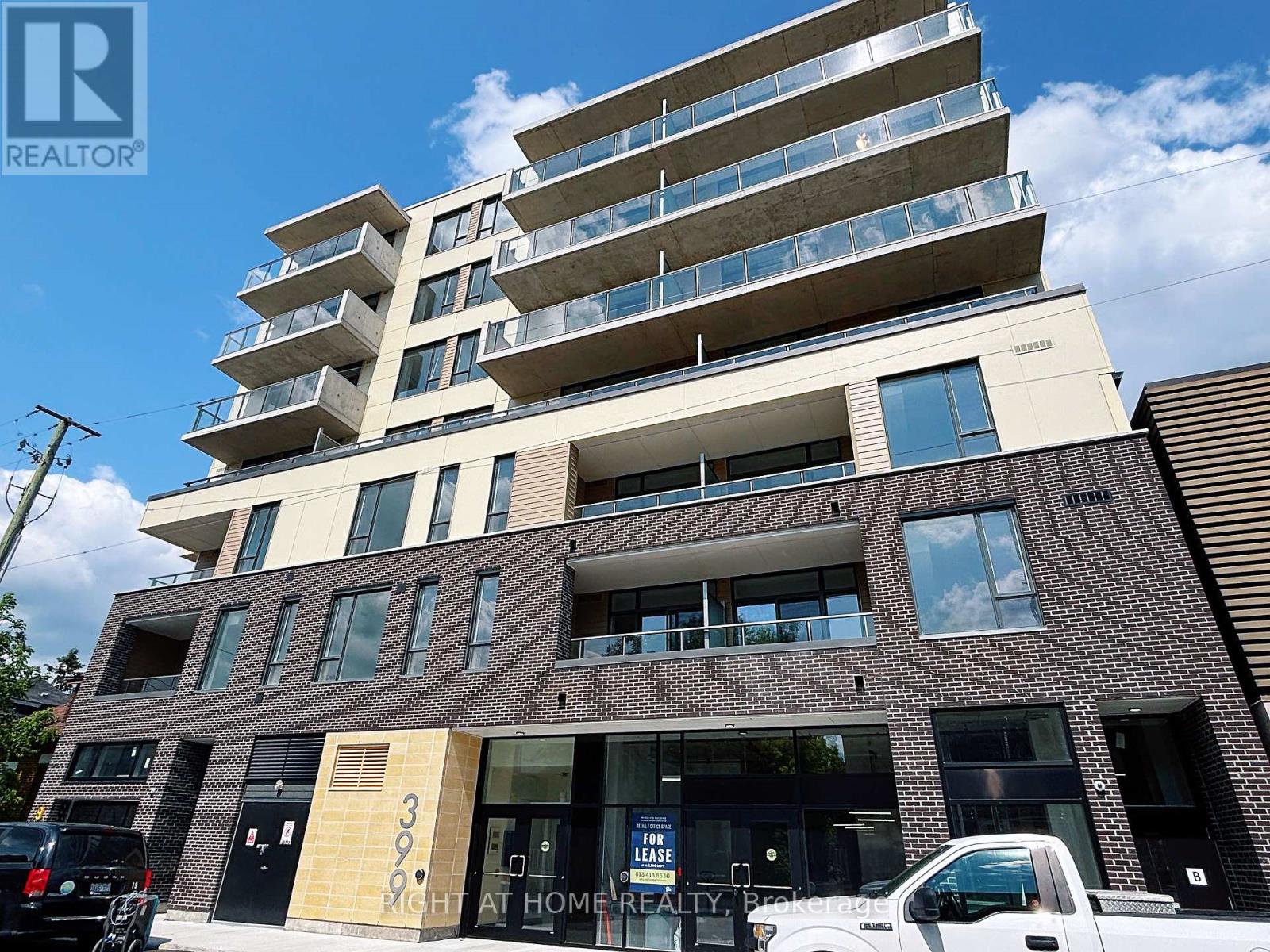 607 - 399 Winston Avenue, Ottawa, Ontario  K2A 1Y8 - Photo 1 - X12092206