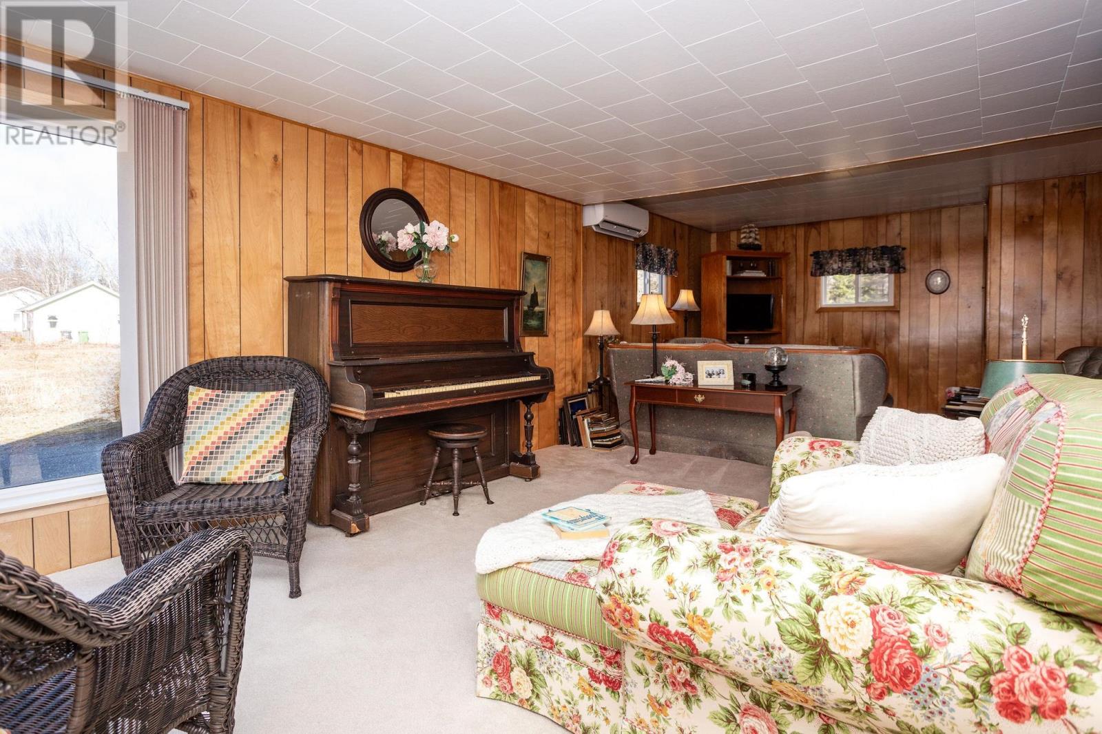 600 Route 2, Souris, Prince Edward Island  C0A 2B0 - Photo 8 - 202508323