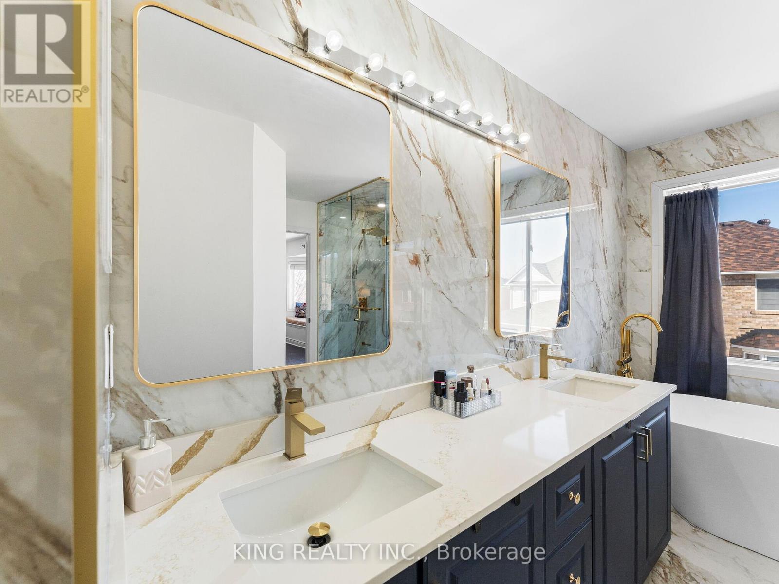 3 Maldives Crescent, Brampton, Ontario  L6P 1L4 - Photo 37 - W12092193