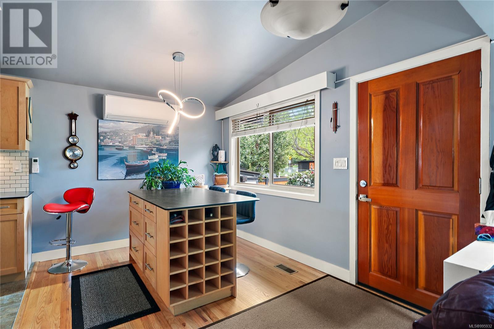 Property at 1804 Richardson St image 5