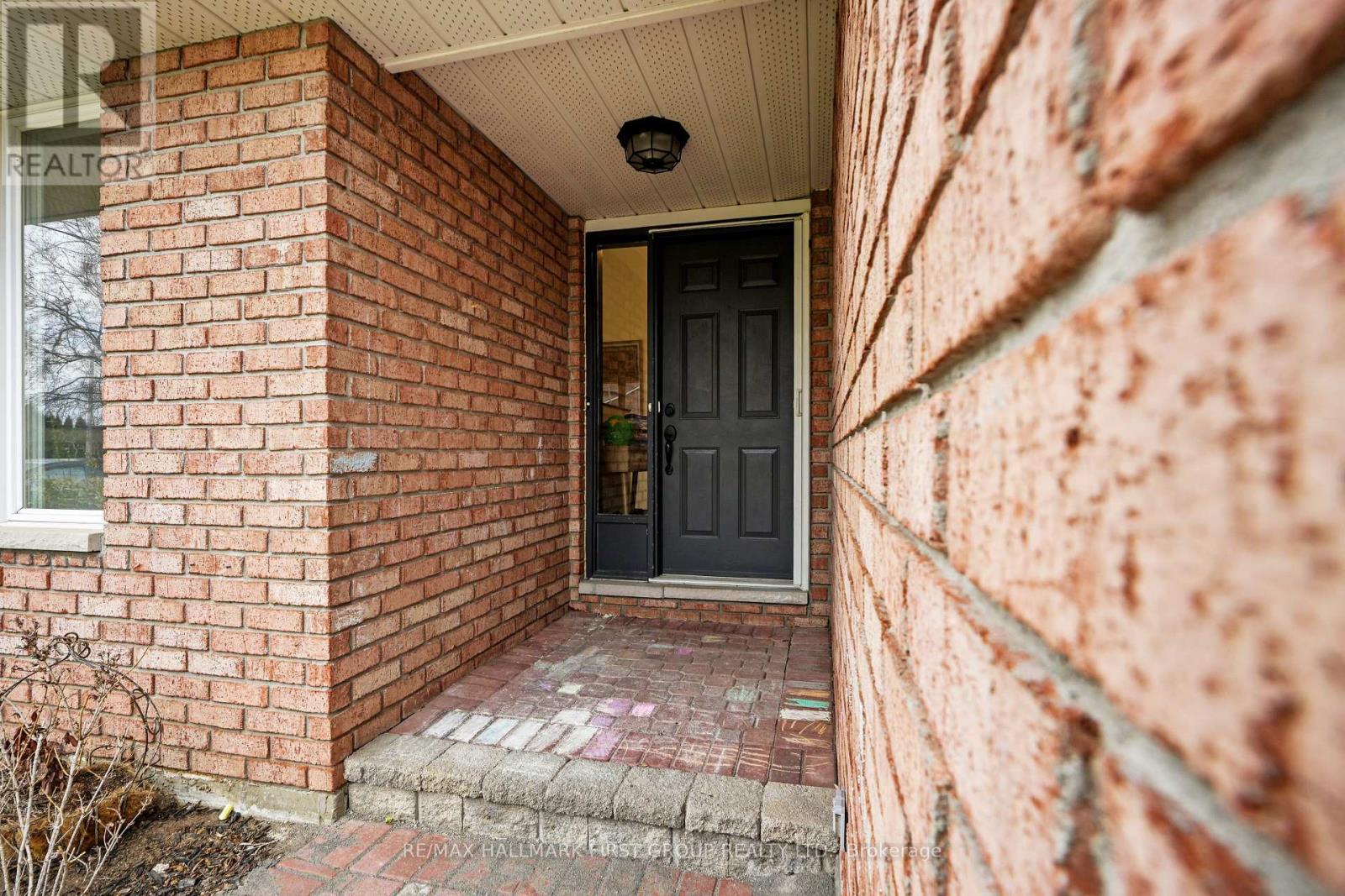 Property at 16 ANNE STREET image 3