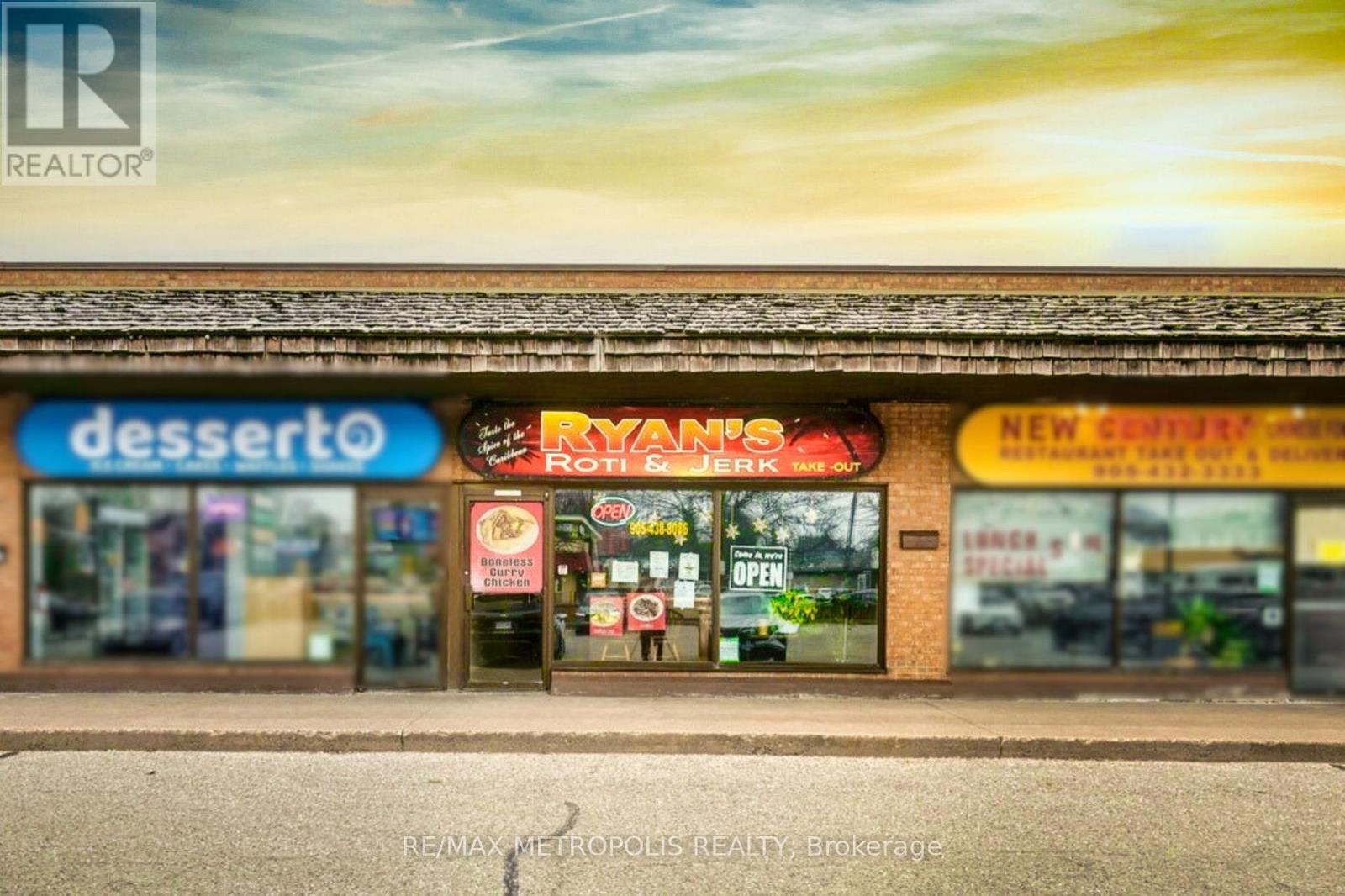 F5 - 1051 Simcoe Street N, Oshawa, Ontario  L1G 4S1 - Photo 1 - E12092212
