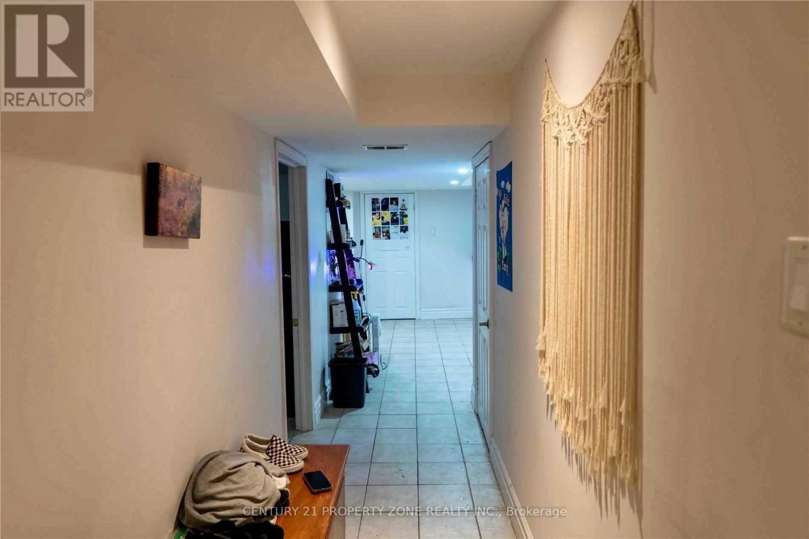 Basement - 3893 Manatee Way, Mississauga, Ontario  L5M 6P7 - Photo 2 - W12092220