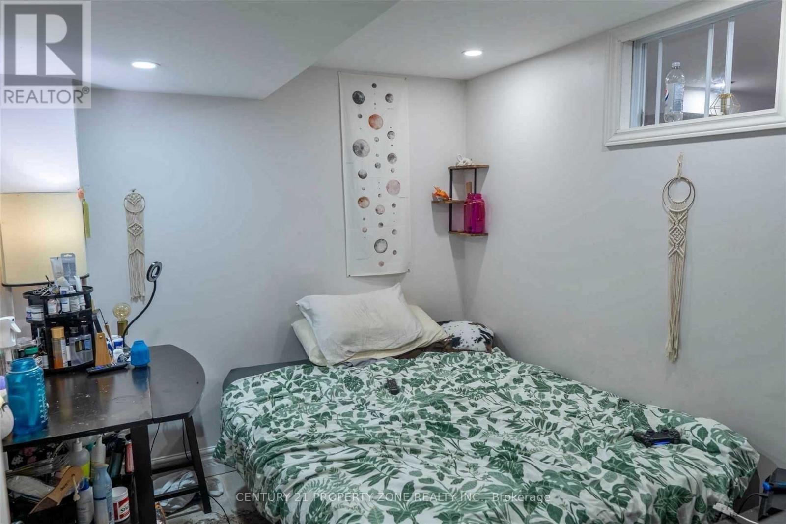 Basement - 3893 Manatee Way, Mississauga, Ontario  L5M 6P7 - Photo 4 - W12092220